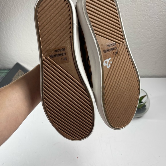 Restricted leopard print slip on sneakers - Picture 7 of 9